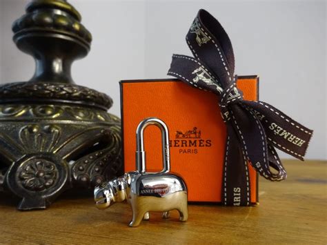 Hermes Hippopotamus Cadena 